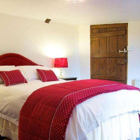 Colston Hall Farmhouse B&B Фрамлингам Екстериор снимка