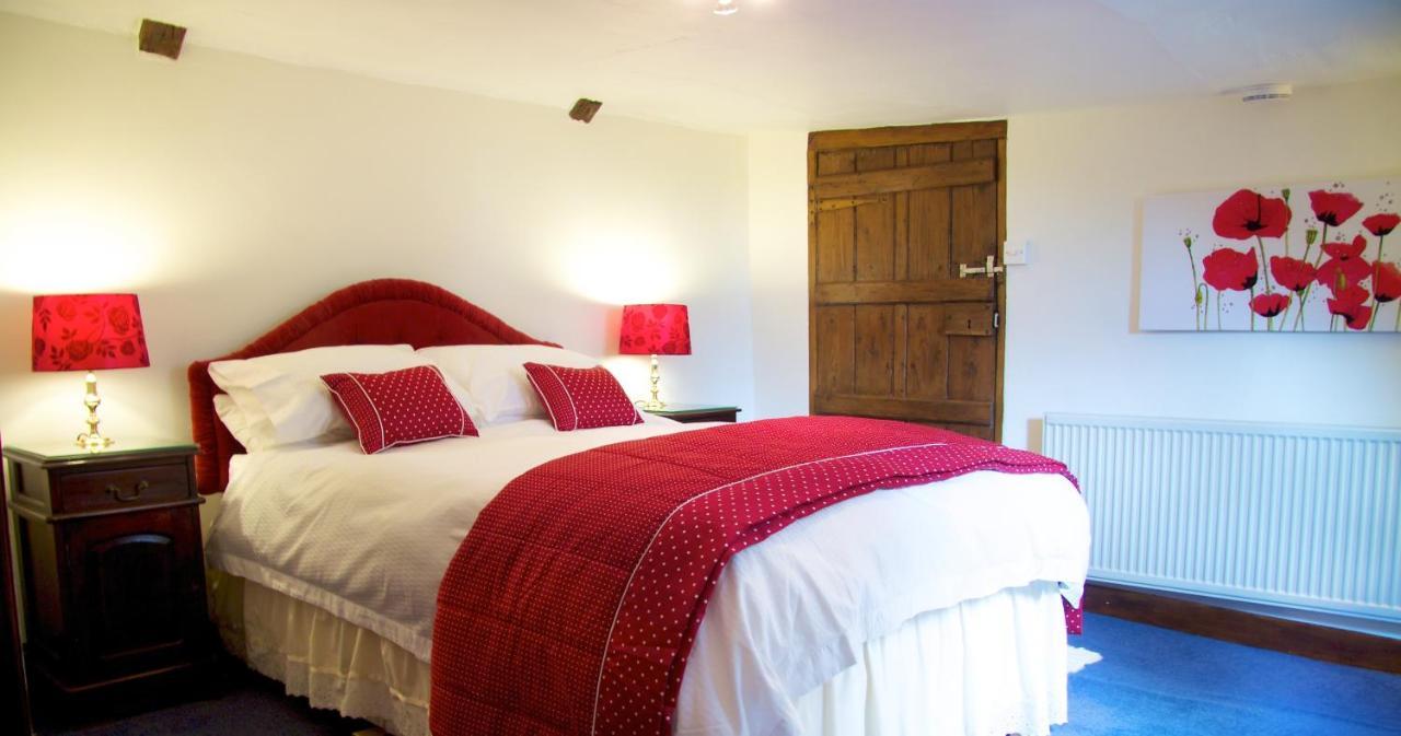 Colston Hall Farmhouse B&B Фрамлингам Екстериор снимка
